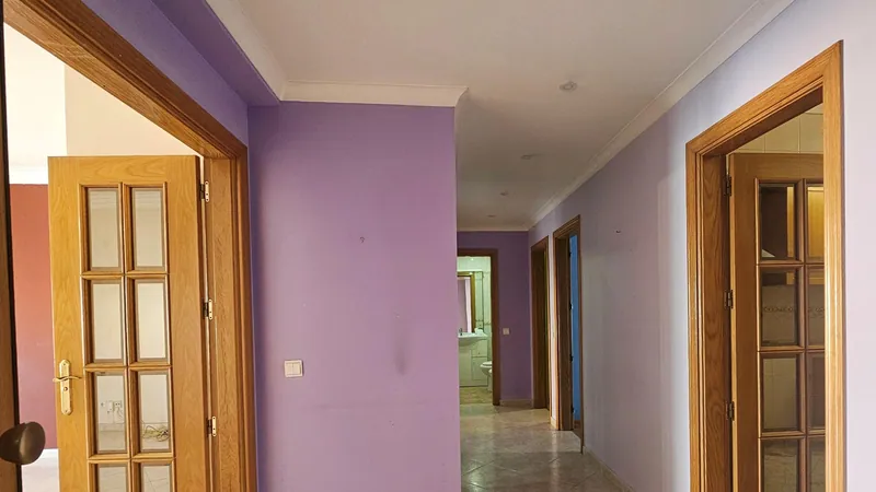 A entrada antes da obra.