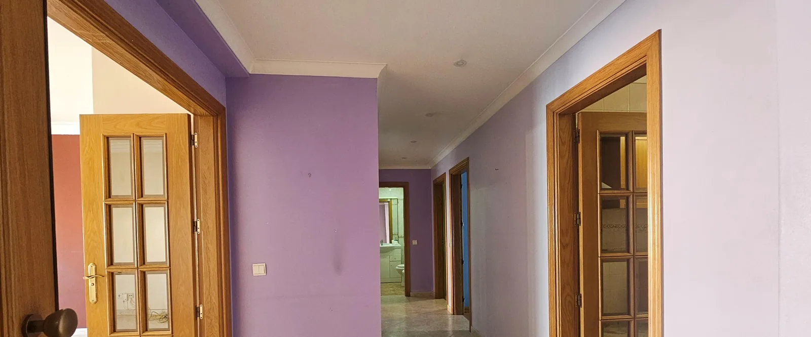 A entrada antes da obra.